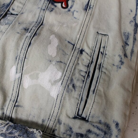 VEST - Picture 12 of 12